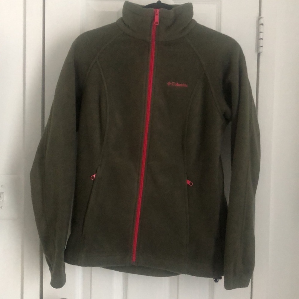 Columbia Jacket with pockets, Size Small